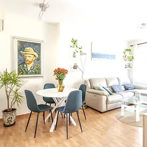 https://sonrisa-apartment-rent-a-smile.es-andalucia.com
